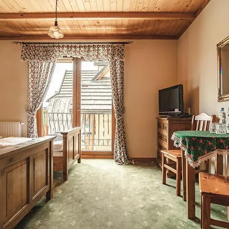 Regionalny & ビャウィ・ドゥナイェツ