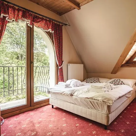 Regionalny & ホテル