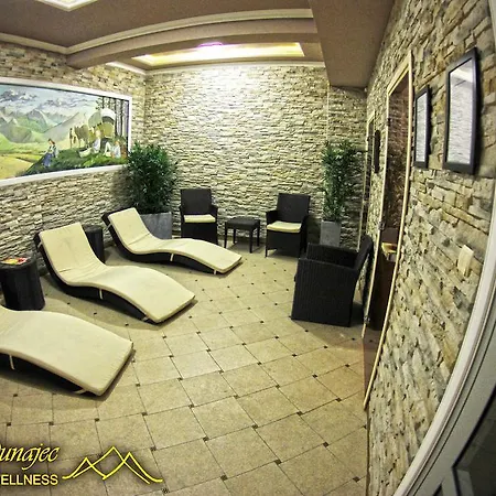 Regionalny & ビャウィ・ドゥナイェツ